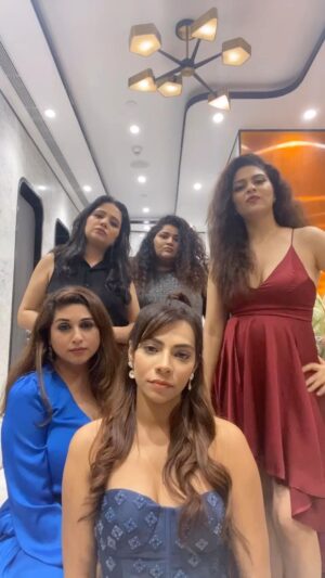 Neha Kaul Instagram - We had super duper fun while shooting this reel😄😄😄

#reel #reelitfeelit #reeinstagram #reeinsta #reelindia #funtime #mastitime #funreel #eventnight #influencer #blogger  #actors