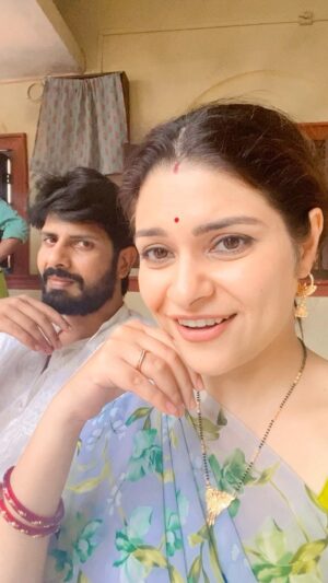Neha Kaul Instagram - Dhokebaaz fiza ….
@rohitchaudhary86 
#reeloftheday #reelitfeelit #reelsinstagram #reelsindia #funnyreels #funnyvideos #funnyvideosindia #actorslife #newproject #setlife #shootlife