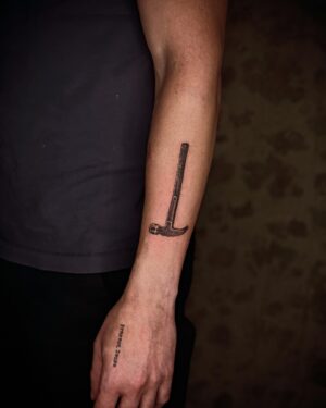 Neil Druckmann Instagram - New ink by the phenomenal @jonnyg123! Love it!