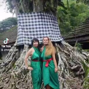 Nela Boudová Instagram - Jak jsme si se  @help.by.sarah užily už druhé společné MDŽ😀#bali2024 #bali1945
