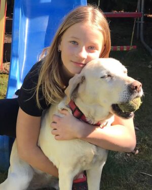 Nela Kailová Instagram - Miluji tě…. 16 let se mnou miláčku můj🙏🏻❤️ věřím, že už se budeš mít dobře🙏🏻🕊️DOROTKO❤️🕊️🐶 Nikdy nezapomenu!