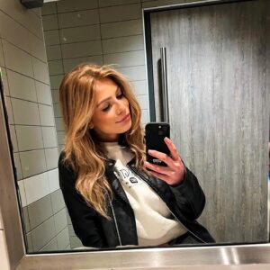 Nela Kailová Instagram - 🖤🇳🇱