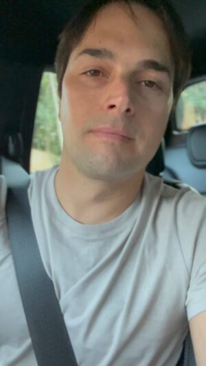 Nelson Piquet Jr. Instagram - Pessoal cheguei hoje e a situação do pessoal no RS não é nada fácil.

Espero que todos nós possamos fazer o que estiver ao nosso alcance para ajudá-los a sair dessa o mais rápido possível.

Procure instituições e pessoas sérias para doar ou oferecer qualquer tipo de ajuda, assim a sua ajuda vai chegar a quem precisa.

Presto toda minha solidariedade a toda a população atingida pelas enchentes. #ajudariograndedosul