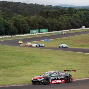 Nelson Piquet Jr. Instagram - Terminamos a corrida principal em Cascavel com o nono lugar, uma escalada de sete posições.🏁

Tivemos uma boa evolução em relação a ontem. A estratégia funcionou, a equipe trabalhou bem no pit stop e conseguimos um bom resultado.🏎️💨

Obrigado a todos pela torcida e mensagens durante o final de semana. Até a próxima!👊