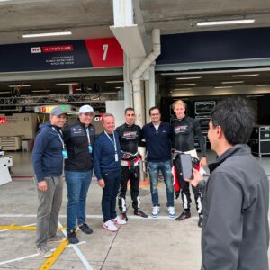 Nelson Piquet Jr. Instagram - VEM COISA BOA POR AÍ! Estamos em Interlagos para gravar conteúdos especiais no FIA World Endurance Championship. Depois de dez anos, o campeonato retorna a um dos circuitos mais icônicos do mundo. 🇧🇷

#WEC #6HSaoPaulo @fiawec_official @pod.360 #pelaspistaspodcast