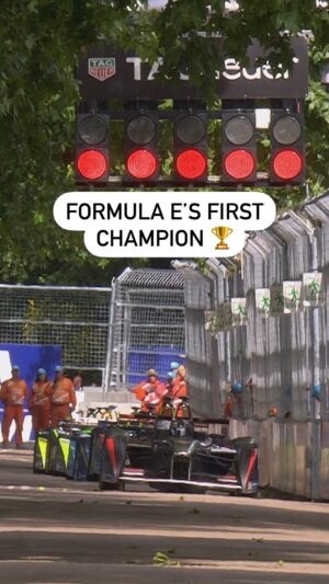 Nelson Piquet Jr. Instagram - Formula E’s first 🏆

@piquetjr lifted the Season 1 Drivers’ Championship trophy in London!

#FormulaE #Motorsport #Racing