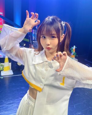 Nene Hieda Instagram - 📚✨

初兵庫公演、ありがとうー！！

身も心も超超超ホットな感じで最高でしたん🌋
久しぶりのツインテもどうだーい😼🍭

次はいよいよツアーファイナル東京！
5周年みんなで盛大にお祝いしようね🎂💫

#ダイアローグ