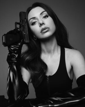 Neraida Bega Instagram - My interview with @maximmag about my role in “Apex Legends: Escape”
🖤 📸 @ben_cope