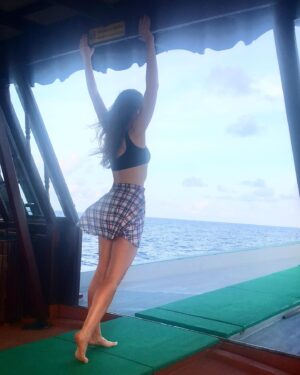Neta Riskin Instagram - קבעתי עם דולפינים 
@flyeast @thesunsiyamirufushi #irufushi #maldives #thesunsiyam #familyholidays