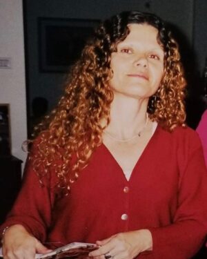 Neta Riskin Instagram - A couple of weeks ago I wrote here about @judithwais, my friend and colleague @gefen.kaminer ‘s aunt. 
Judith was kidnapped to Gaza by Hamas from her home in kibbutz Be’eri. Her husband Shmulik was murdered. Yesterday our hopes came to an end. Judith’s body was found next to Shifa hospital in Gaza. She was shot multiple times. She was executed. 
Judith was a kind, strong, supporting, life loving person. She was a mother of five, a sister, an aunt, a grandmother. 
Judith and Shmulik were inseparable in life and unfortunately also in death. 
Rest In Peace dear Judith, Rest In Peace dear Shmulik. 
We will never forget 💔

@gefen.kaminer @photo.idit