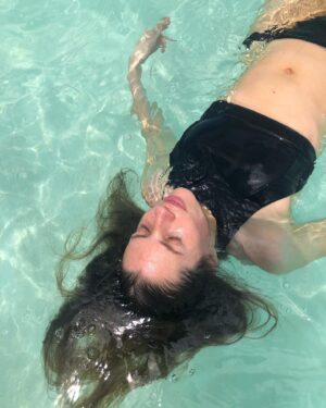 Neta Riskin Instagram - מאזינה לפלנקטון 
@flyeast @thesunsiyamirufushi #irufushi #maldives #thesunsiyam #familyholidays