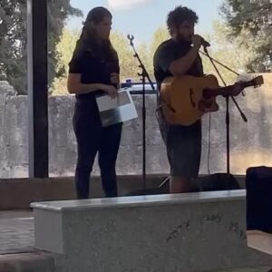 Neta Riskin Instagram - Gefen Kaminer is a young actress and artist I’ve been honored to work with last year. 
On 7.10.23 her uncle Shmulik Weis was murdered in the massacre in kibbutz Be’eri and her aunt Judith was abducted to Gaza. 
Shmulik’s funeral was held today. Their son, Daniel, and his cousin Gefen sang Shmulik’s favorite song in his memory. 
My heart is with them and with all families who have lost their loved ones and with all people who are held hostage in Gaza. 
Never forget 💔
#bringthemback 

@gefen.kaminer @photo.idit