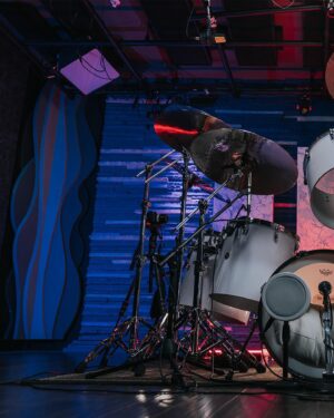 Nic Collins Instagram - Get ready for “The Grooves of Genesis” w/ @nic_collins 👌🏼

TOMORROW AT 6am PST 🚨

Nic will break down some of the most iconic parts his father, Phil Collins, created and show us how he makes them his own. 🤩
.
.
.
.
.
@nic_collins @officialphilcollins
#drumeo #drumcover #drums #drummer #drummers #drumming #instadrums #drumstagram #drummersofinstagram #drumfam #drumlife #drummerlife #we_love_drums #drumuniversity #igreels #reelsinstagram #reels #drumset #drumkit #drumsticks #philcolins #whiplash #genesisband #drumsdrumsdrums #bateria #baterista #drumvideo #drumeo #teamdrumeo #philcollins