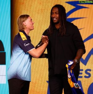 Nic Naitanui Instagram - Welcome West @harleyreid_6 #9