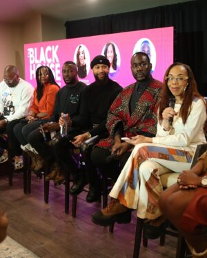 Nicco Annan Instagram - ✊🏾👑✨
📸 @erikumphery 
🧥 @kutula 
Panel @the_blackhouse @staymacro @starz
