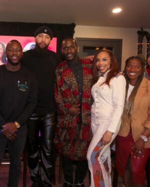 Nicco Annan Instagram - ✊🏾👑✨
📸 @erikumphery 
🧥 @kutula 
Panel @the_blackhouse @staymacro @starz