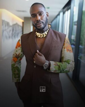 Nicco Annan Instagram - From the PYNK to our red carpet we welcome @alldaynicco!

Let’s give a round of applause to the NAACP Image Award winner  for ‘Outstanding Actor in a Drama Series’ for his groundbreaking role of Uncle Clifford in P-Valley.

This year, BET is celebrating LGBTQ  Changemakers & Activists at the Black   Iconic Soirée and we are blessed to have Nicco Annan as a host. 

He has continued to create a space for those who don’t have a voice. Thank you for being authentic and staying true to you!  We’re ready for you to be our host that gives  the most! #BETBlackandIconic