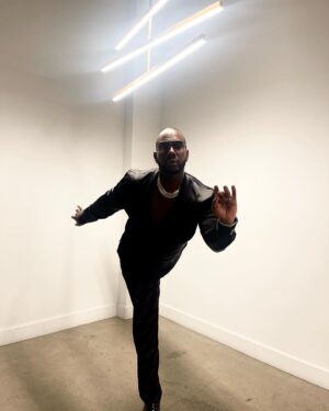 Nicco Annan Instagram - IMAGERY !!! ☀️✨

#NYFW New York Fashion Week 2022 

shirt: @ralpheal_renee 
pant: @balenciaga 
shoe: @shopsyro

Attending @lionneclothing SS23 show
major love to @latoiafitzgerald_ & @creativejenius
Photo & Styling: @icontips