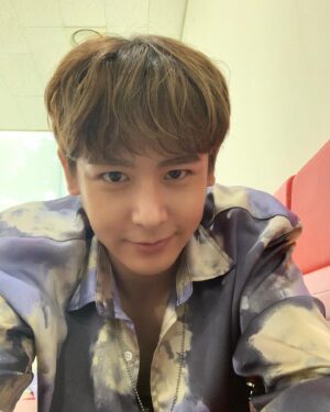 Nichkhun Horvejkul Instagram - 오늘 좋았어요, today was good. 오늘 행복했어요, today I was happy. 핫티 고마워요, thank you HOTTEST ♥︎ #태양현곰 #태양현곰specialday