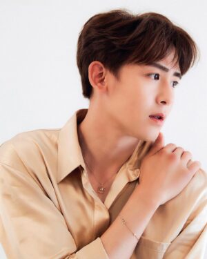 Nichkhun Horvejkul Instagram - Tonight at midnight Korean time.
“King & Eye” collection
With @kapsul.collective