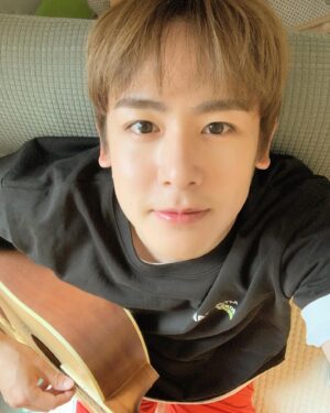 Nichkhun Horvejkul Instagram - Hello, good afternoon.