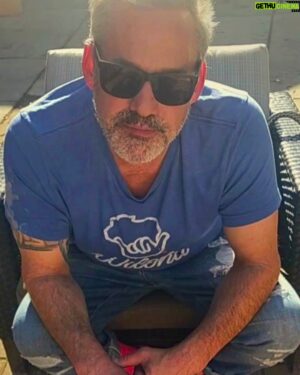 Nicholas Brendon Instagram - A few requests for a recent pic of me so here you go! (Plus a bonus penguin painting and a photograph I took around 2020...)

#BirthdayBoy #AcrylicPainting #Photography