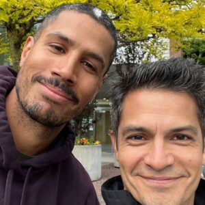 Nicholas Gonzalez Instagram - Meanwhile, in an alternate universe… 👨🏻👩🏻
“Hey Lim…What are we doing?”
#Limlendez
#StBonaventureOGs