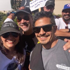 Nicholas Gonzalez Instagram - estos cabrones ❤️‍🔥
#sagaftrastrong #latinasstandup 
#wgastrike