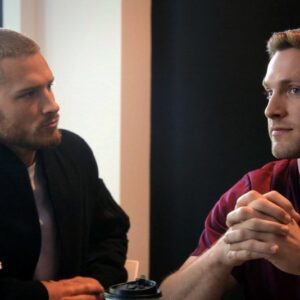 Nicholas James Instagram - Don’t look at him. Look at me. #oj #officerjustin #hahn back at it tonight! You better watch! @hahn_own @owntv
