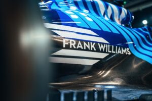 Nicholas Latifi Instagram - Racing for Sir Frank, this weekend and beyond 💙