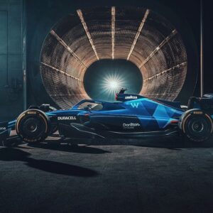 Nicholas Latifi Instagram - Meet the FW44 😍 Loving the new look for us this year!