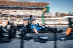 Nicholas Latifi Instagram - A tricky race as we expected, but what an atmosphere! Thank you Mexico! 🙌🏻 #MexicoGP  #NL6