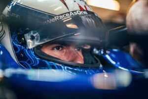 Nicholas Latifi Instagram - A tricky race as we expected, but what an atmosphere! Thank you Mexico! 🙌🏻 #MexicoGP  #NL6