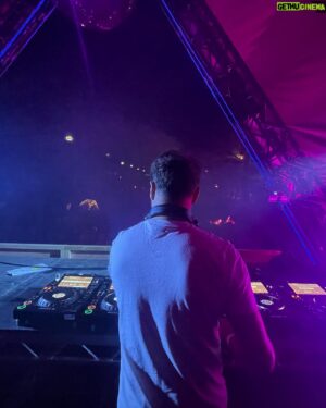 Nick Blood Instagram - Crackin weekend with crackin people at @wildernesshq 
Cheers to @lewisboardman @richjmc @gobbersss and @louise_johnston for hooking us up and going above and beyond. To @wasted_heroes for the garms. To @yousefcircus for the tunes. And to @jamesorgan for comedy set.
#STINKSOFIT