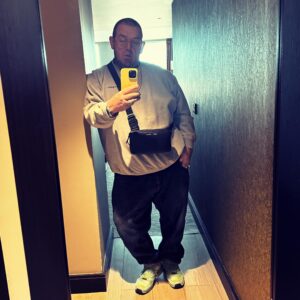 Nick Frost Instagram - Cute outfit… let’s eat! 
🥰🥰🥰