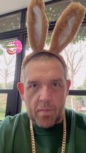 Nick Frost Instagram - Hoppy Easter one and all!!!
🥕🐣🥚🐰