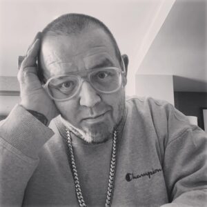 Nick Frost Instagram - I feel cute today. 😘