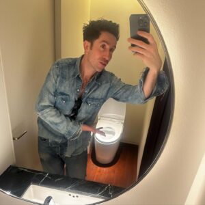 Nick Grimshaw Instagram - Throughly obsessed with Tokyo. I will forever remember this very special, very funny, mind blowing and life changing trip. Thank you @editionginza for bringing us to the best city in the world ✨