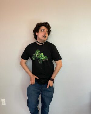 Nick Wolfhard Instagram - Feelin stylish