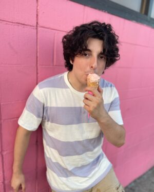 Nick Wolfhard Instagram - Hi