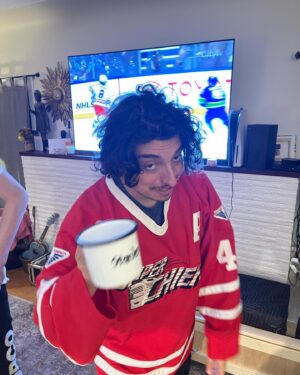 Nick Wolfhard Instagram - What’s up my name’s Stanley and this is my cup