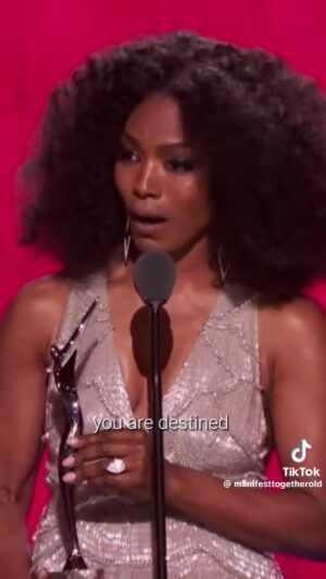 Nicki Micheaux Instagram - ⭐️ Despite life's obstacles, keep going.⁠
⁠
#NickiMicheaux #DailyMotivation #StartToday #SelfLove #Motivation #DailyReminders #Mindset #Inspiration #Goals #Lifestyles #Life ⁠#AngelaBassett #AcceptanceSpeech #mlkday