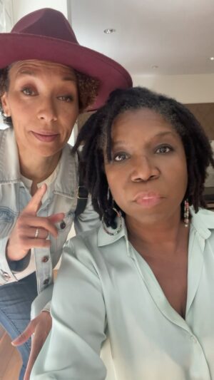 Nicki Micheaux Instagram - Another day out here being a filmmaker w my doc producer @tanayis - Tips on Pitching!

1. Write it down. 
2. Memorize it. 
3. Deliver it like a conversation 
4. Know your 🌎 
5. Know your story 

Tag someone who needs to hear this 👇🏾. Sharing as much as I can with the tribe. 🙏🏾🖤
Follow @summerofviolencefilm @mbkdocumentary 👈🏾

#indiefilmmaking #filmmakker #pitching #writer #documentary #filmmakingtips