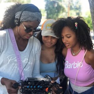 Nicki Micheaux Instagram - Mentoring the @wimbreysisters as we filmed our two projects! 💞 @summerofviolencefilm @mbkdocumentary 

#indiefilm #mentoring #director #femaleentrepreneur #bossladymindset