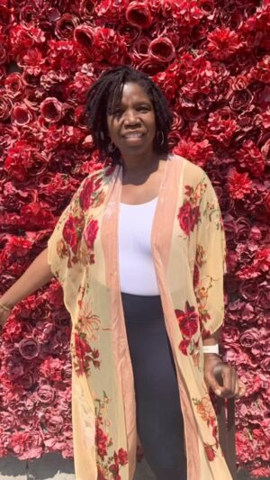 Nicki Micheaux Instagram - 🌹💐Happy Mother’s Day! 💕 
Sending love to all the moms. You deserve all your flowers. #mothersday