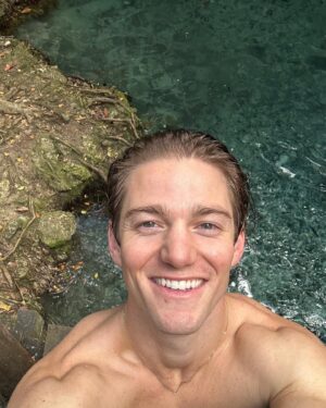 Nico Greetham Instagram - En Barranquilla se baila así