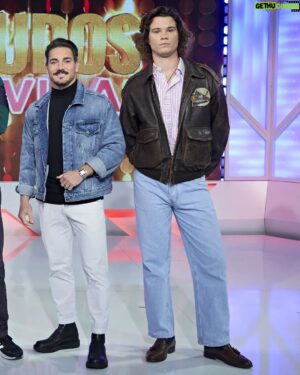 Nicolás Coronado Instagram - 🔥 ¡Llega el turno de los chicos! 🔥

Ellos lo darán todo encima del escenario y por una buena causa 💜 ¡Vuelve el calor en pleno invierno! 🫠 

El miércoles a las 22:50 horas GRAN ESTRENO de #DesnudosPorLaVida 📺
