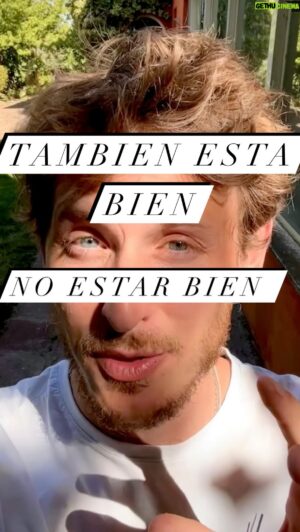 Nicolás Coronado Instagram - Vuelvo a compartir este post porq borraron el audio 🤷‍♂️🥹 

También está bien NO estar bien .
Es #natural #humano 
#emocional 
La #alegria es parte de nosotros igual que la #tristeza #angustia o #ansiedad 
Así que ten #aceptacion de todas las facetas y caras del diamante que eres .