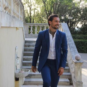 Nicolas Ferrero Instagram - Hurry up dude ! Time is flying ! ✈️