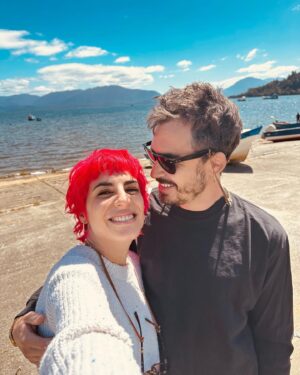 Nicolás Oyarzún Instagram - Lady in red is dancing with me, cheek to cheek.